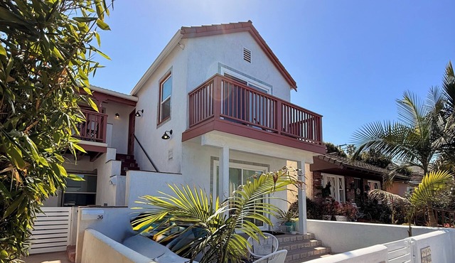 Huge 1200 Sq Ft Updated Spanish Style Apartment- Steps To The Beach AND The Bay!