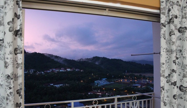 HUGE 3 bed ~ Great for big families