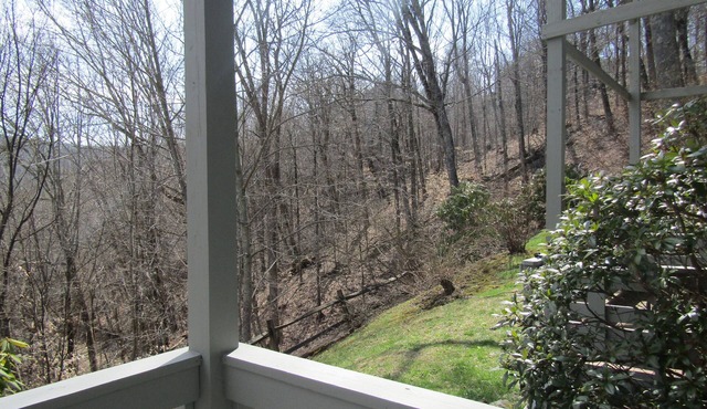 Huge 3 Bedroom Condo in Skyleaf. Rented by Sugar Mountain Lodging, Inc.
