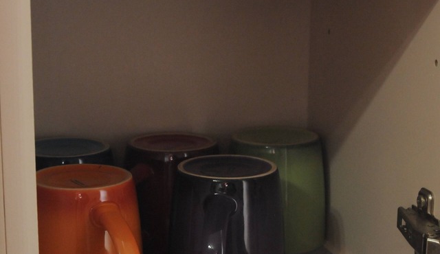 HUGE 3 BEDROOM TWO LEVEL HOME NEAR HARLECH-BEST LOCATION!