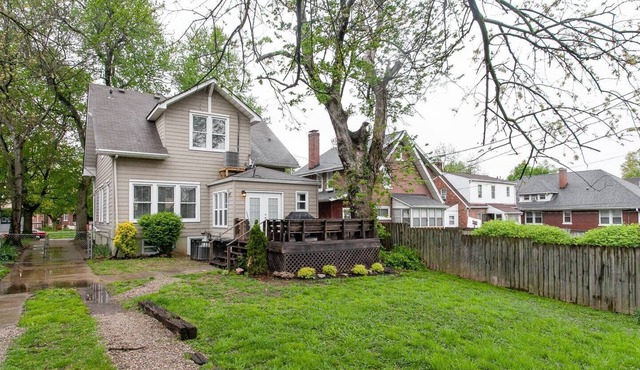 Huge! *3br / 3.5ba* Great for groups!