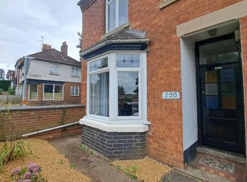 Huge 4 bed in the heart of Kettering