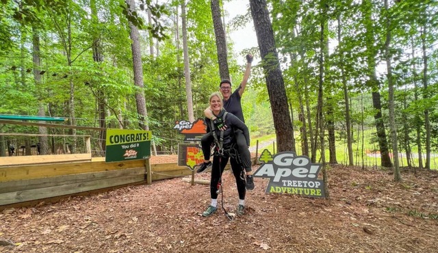 Huge 4BDR/4BA townhouse (12) at Historic Powhatan Resort.