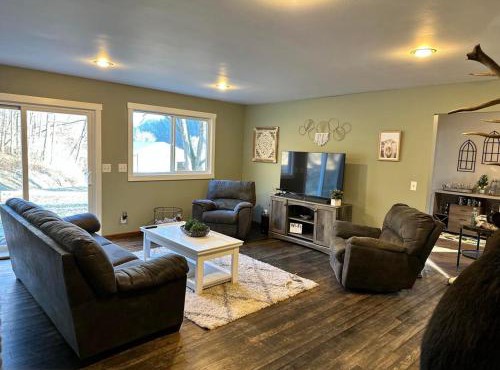 Huge 5 Bedroom 2 12 Bathroom And Pet Friendly