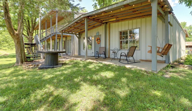 Huge Arkansas Vacation Rental on Working Ranch!