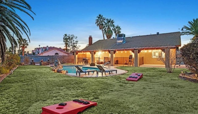 Huge Backyard Fun Games+Arcade+Pool+Firepit