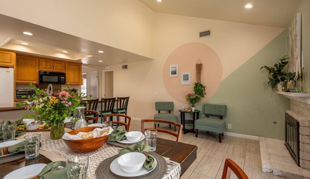 Huge Backyard, Near Disney, Family Friendly, Quiet Neighborhood