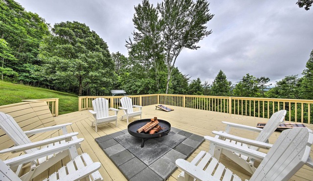 Huge Blairsville Cabin: Game Room + Mtn View!