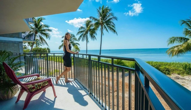 💲 HUGE DISCOUNT for 28 day OCEAN FRONT! 90 FT BALCONY💰
