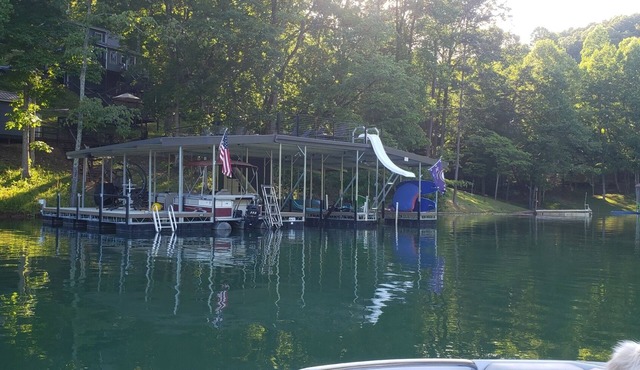 Huge Dock! - 2 slips! Tinyhouse! Secluded Cove! Pet Friendly! Boat Option!