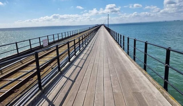 Huge Family Home! Sleeps 16! Great Location!