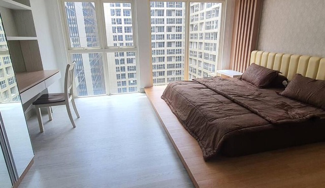 Huge Family Room 94m2 Jati Junction - Pool & Gym