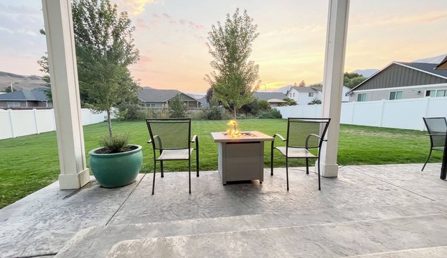 Huge Fenced Yard Near Town and The Mountains