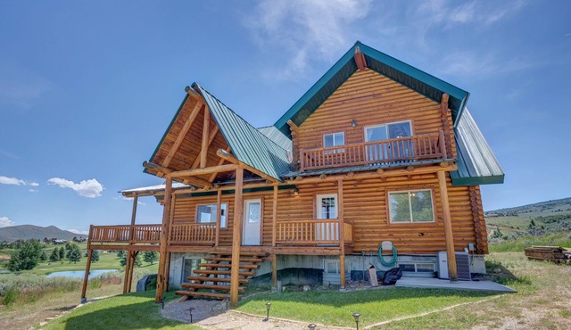 Huge, Gorgeous Log Cabin, 100% remodeled, Right on Golf Course by Ideal Beach!