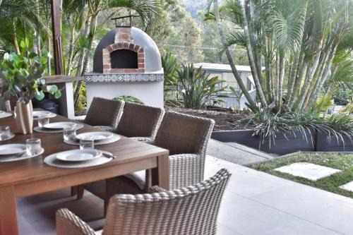 Huge Hidden Hinterland Estate