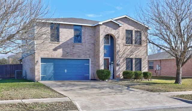 Huge Home near Family Water Park- Fully Stocked