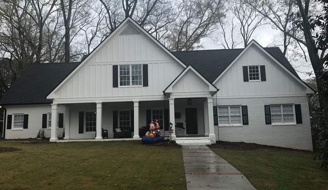 Huge Home on a Quiet 5 Points Street Perfect for UGA Games, Grad or Weddings!