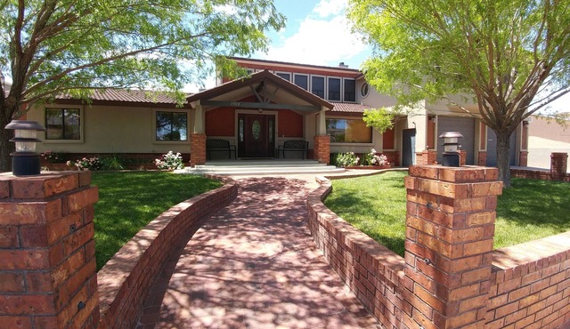 Huge Home With Panoramic Breathtaking Views/4 Master Suites/5200 SF/Sleeps 24