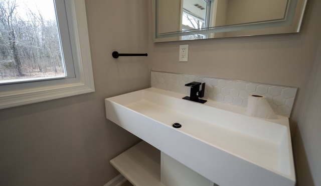 Huge house by Princeton University! Fits up to 22!