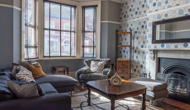 Huge House in Derby City Centre | Free Parking