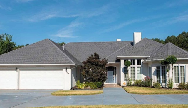 Huge Lake Front Home w/EV Charger, Tennis, Basketball and more!