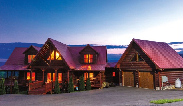 Huge Lodges side by side with 10 rooms in Mt Airy North Carolina Wine Country