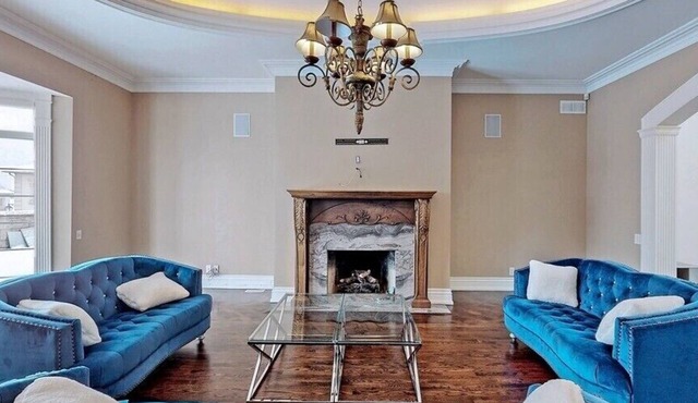 Huge Mansion loaded with all amenities for quiet enjoyment