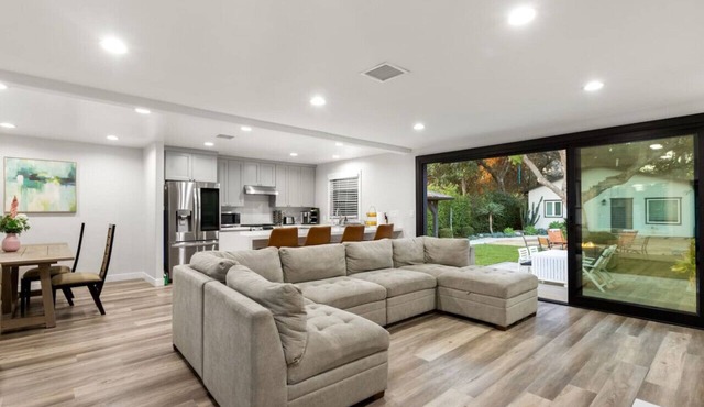 Huge & modern home near 5Cs