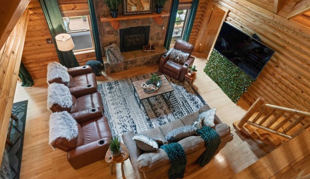 HUGE Mtn Cabin Sleeps 16+ w/views