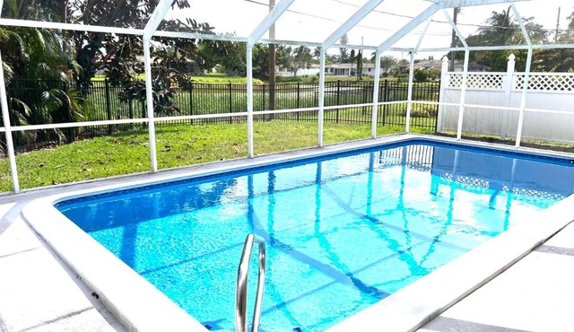 Huge Sarasota Pool Home