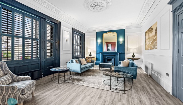 Huge spacious 8 bed luxury villa