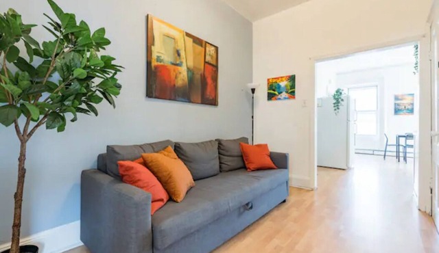 HUGE Sun-kissed 3BR 1 Stop to NYC
