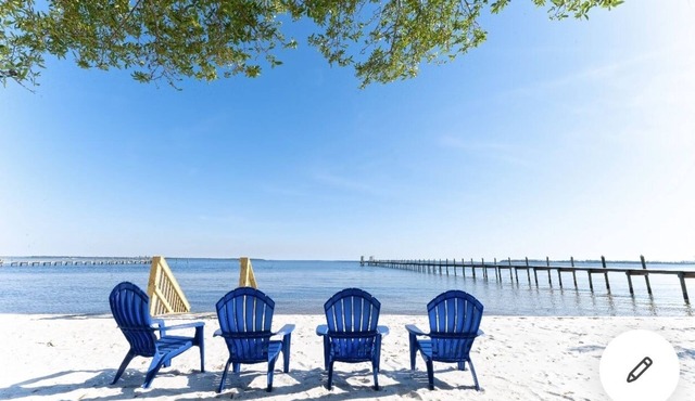 Huge waterfronthome on historic St. Andrews Bay