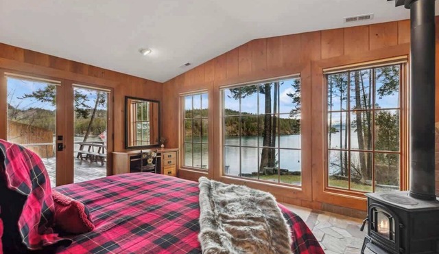Hughes Hideaway | Lakefront Cabin Near Town