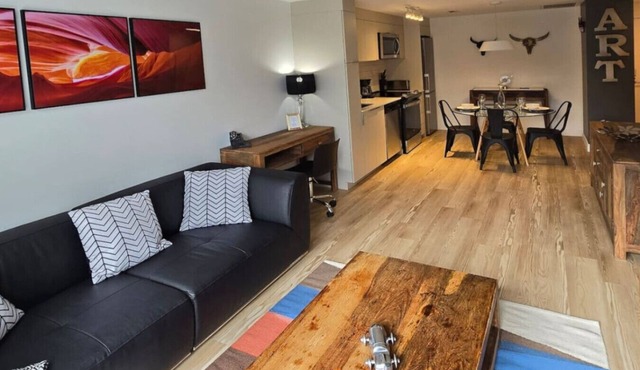 Humaniti - Furnished 1-Bedroom in Montreal