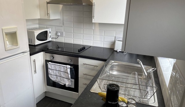 Humber Maisonette Airy, Modern & Chic!