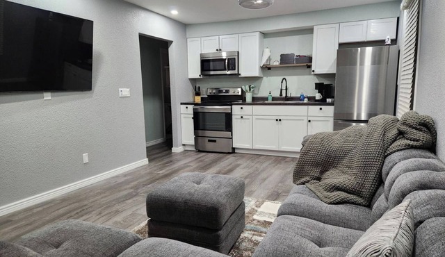 Humble Home Charming 2-bedroom house with WiFi and AC in fantastic Scottsbluff