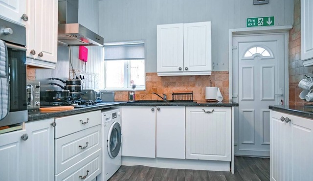 Humble Home NE - Short & Long stay or Contractors 1