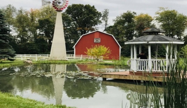 Hummingbird Rest : Christian Retreat in Tiny House