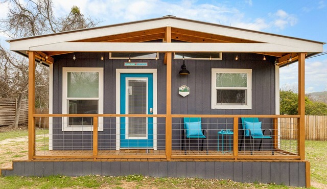 Hunka Hunka River Cabin Retreat