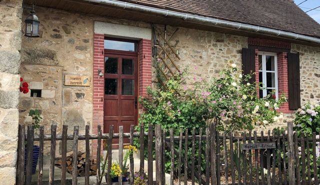 Hunnyfields hamlets retreat