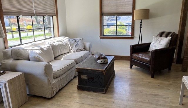 Hunt Country cottage in Upperville!