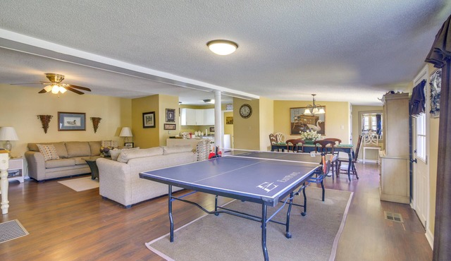 'Hunt, Fish & Enjoy' Retreat Near Tunica Lake