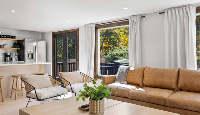 Hunter Bungalow - Luxury Cabin, Kid-Friendly