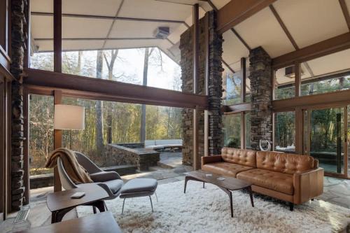 Hunter House - Famous Fay Jones home in Memphis