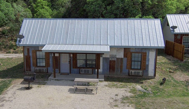 Hunter's Ridge Cabins - 2