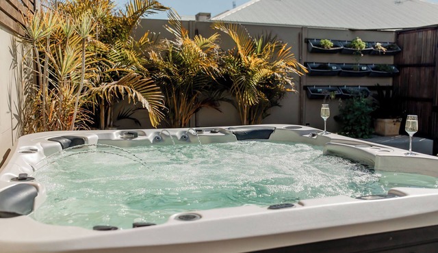 Hunter Valley 5 Bedroom/Luxury Hot Tub Escape
