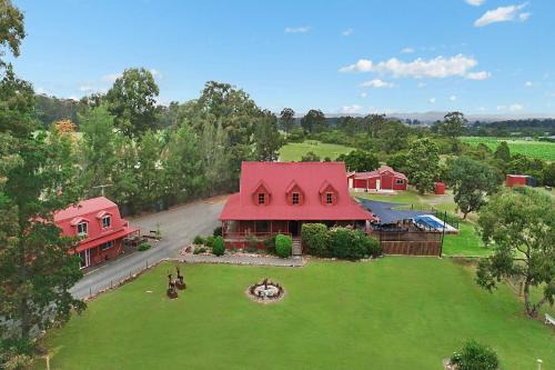 Hunter Valley Lodge & Retreat - Stunning Country Lodge