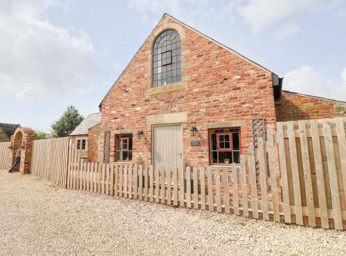 Hunters Lodge at Wildersley Farm