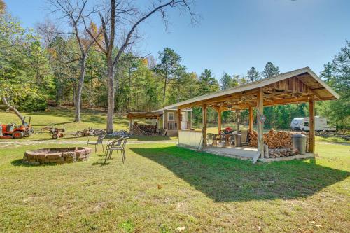 Hunters Welcome! Creekside Missouri Ozarks Cabin